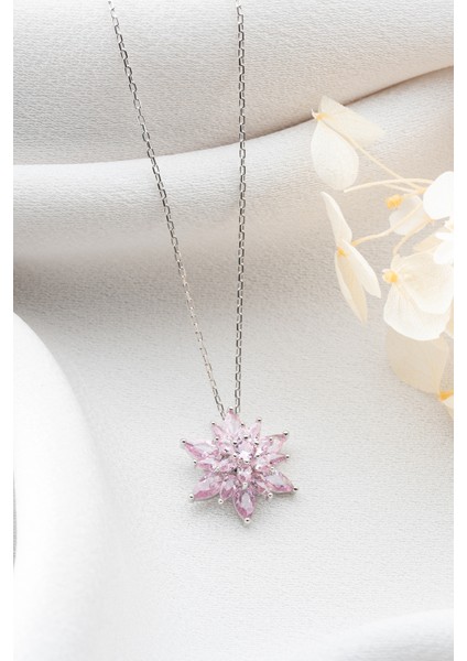 925 Ayar Gümüş Buzlu Açık Pembe Lotus Çiçeği Kolye