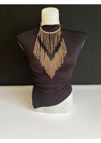 Kolsuz Boğazlı Asimetrik Kesim Fit Elbise / Bluz