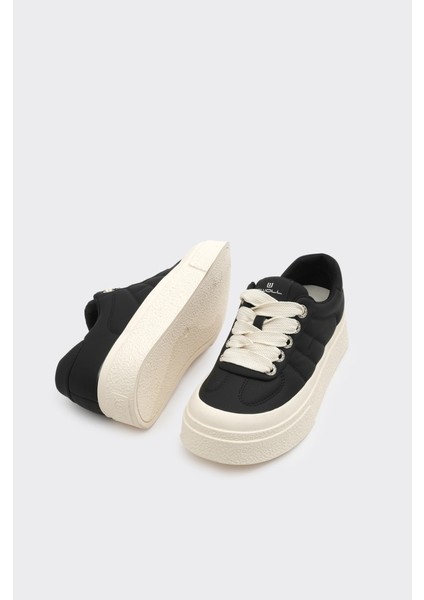 Yüksek Taban Bağcıklı Kadın Sneaker indirimleri