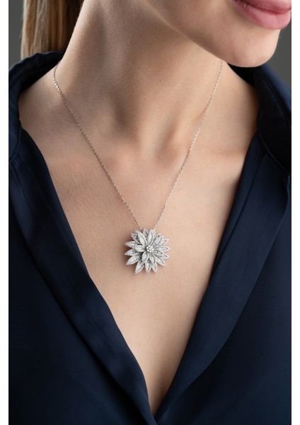 925 Ayar Gümüş Baget Taşlı Lotus Çiçeği Kolye