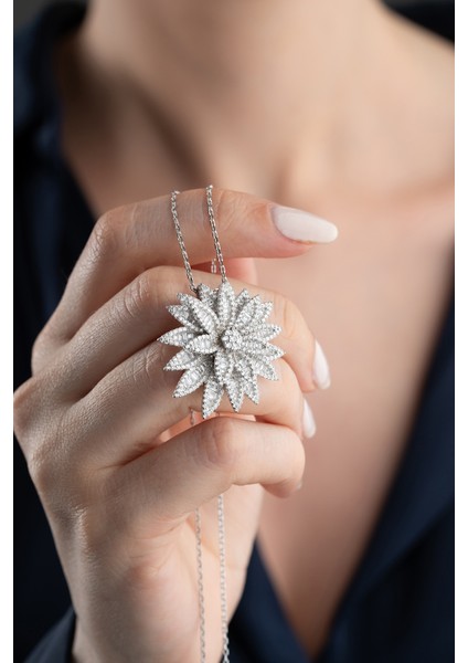 925 Ayar Gümüş Baget Taşlı Lotus Çiçeği Kolye fiyatları