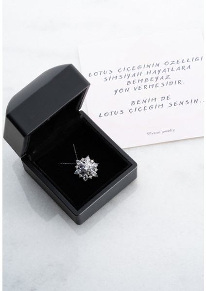 925 Ayar Gümüş Işıklı Kutu Lotus Kolye
