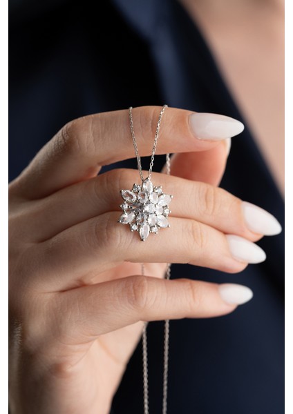 925 Ayar Gümüş Işıklı Kutu Lotus Kolye indirimleri