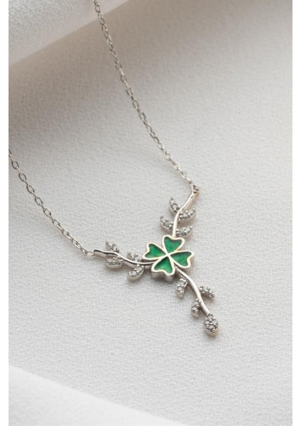 925 Ayar Gümüş Daldaki Yonca Kolye fiyatları