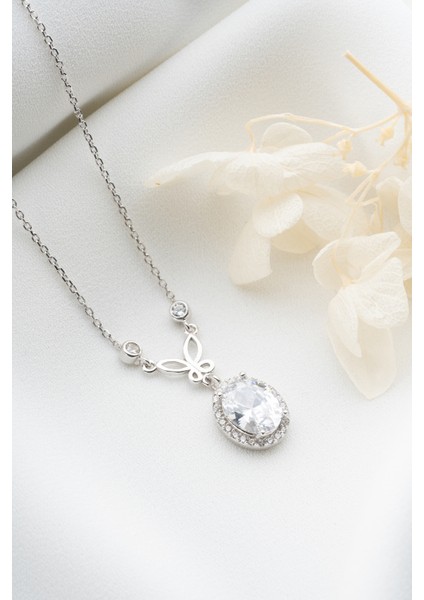 925 Ayar Gümüş Damla Taş Kelebekli Kolye fırsatları