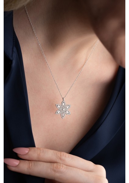 925 Ayar Gümüş Lotus Çiçeği Kolye modelleri