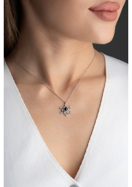 925 Ayar Gümüş 100 Dilde Seni Seviyorum Kar Tanesi Kolye