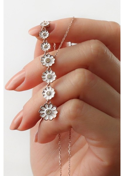 925 Ayar Gümüş Sallantılı Papatya Kolye fırsatları