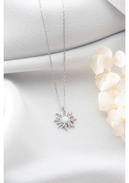 925 Ayar Opal Taşlı Güneş Gümüş Kolye modelleri