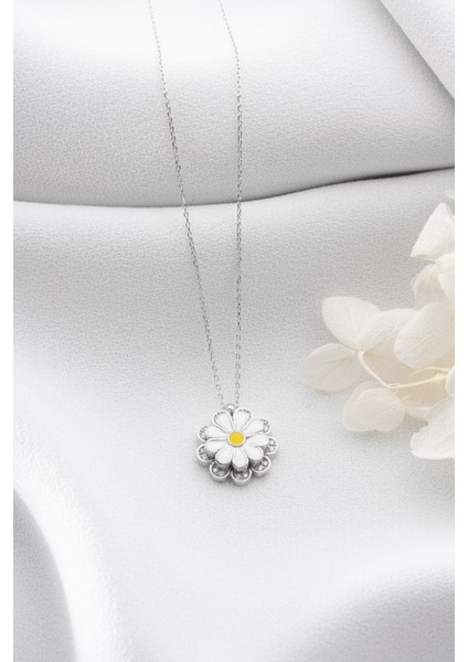 925 Ayar Gümüş Zirkon Taşlı Dönebilen Papatya Kolye