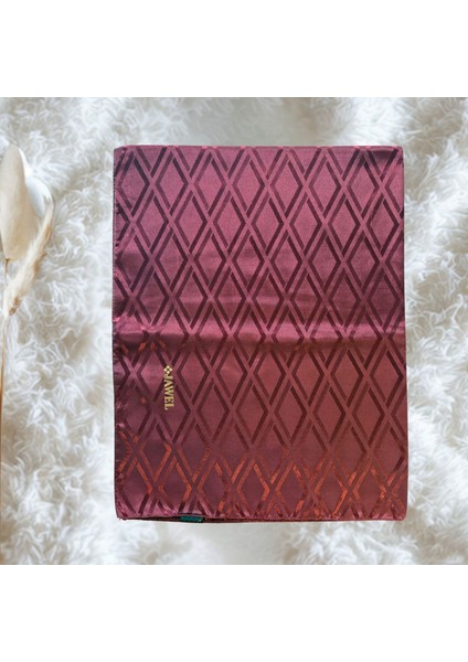 Büyük Baklava Desenli Jakarlı Şal