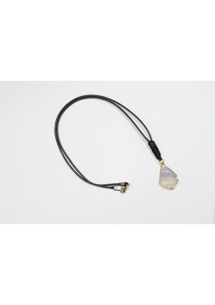 Doğal Akik Taşlı Kolye – El Yapımı Zarif Tasarım fiyatları