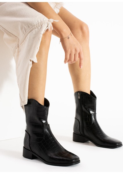 Clara Siyah Renkli Kroko Küt Burunlu Kroko Desenli Kalın Topuklu Kadın Bilekte Bot fırsatları