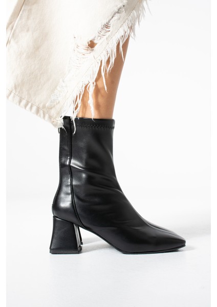 Alvis Siyah Renkli Kalın Topuk Streç Kadın Bot