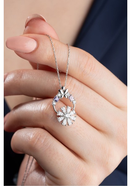 925 Ayar Gümüş Beyaz Dönen Çiçek Kolye fırsatları