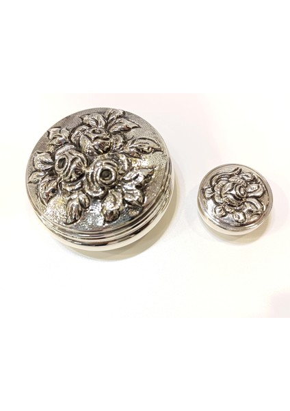 Antika 900 Ayar Gümüş 2 Adet Gül Işlemeli Kutu Hd Videolu fırsatları