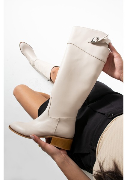 Esther Ekru Renkli Arkadan Kemerli Yandan Fermuarlı Kadın Topuklu Çizme fırsatları