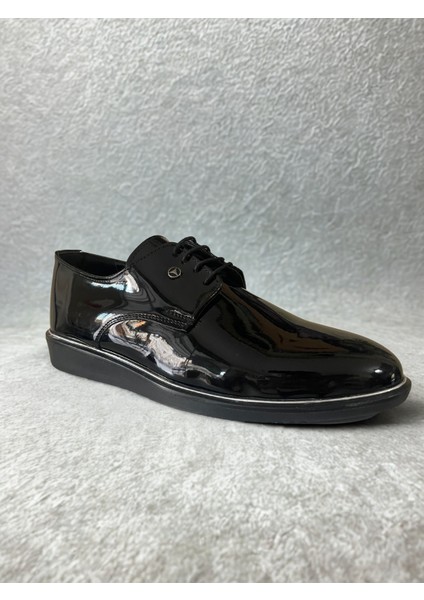 Klasik Kalın Tabanlı Rugan Ayakkabı indirimleri