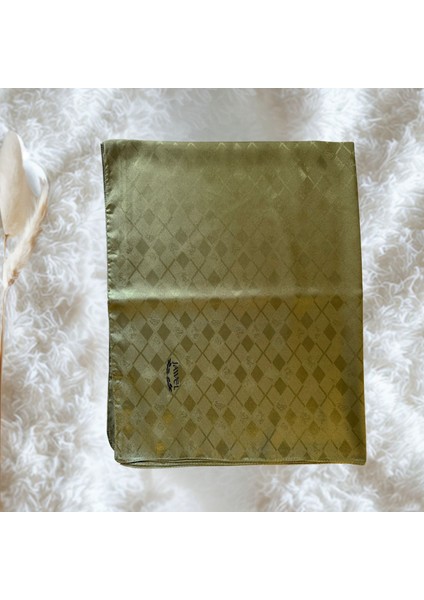 Küçük Baklava Desenli Yeşil Jakarlı Şal modelleri