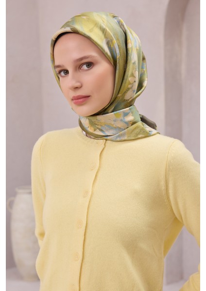 Çiçek Desen Ipek Twill Eşarp 4217D01-81
