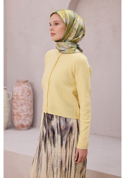 Çiçek Desen Ipek Twill Eşarp 4217D01-81 fiyatları