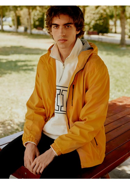 Yeni Sezon Standart Kalıp Kapüşonlu Erkek Ceket