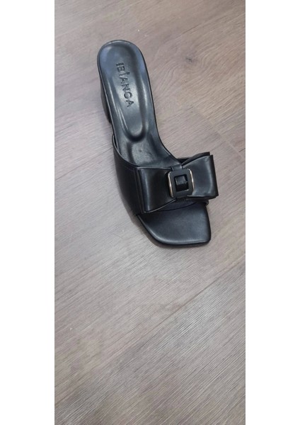 Veor Siyah Cilt Topuklu Terlik