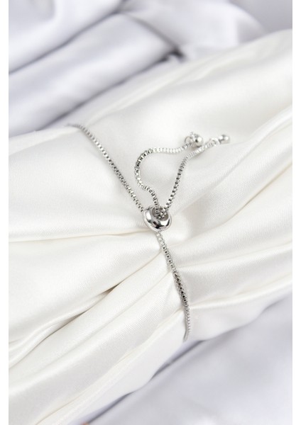 Pirinç Zirkon Taşlı Sıralı Daire Model Gümüş Renk Asansörlü Kadın Bileklik fırsatları