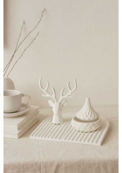 El Yapımı Geyik Figürlü Dekoratif Set – U Form Tepsi & Kapaklı Fonksiyonel Kutu (22X22 Cm) modelleri