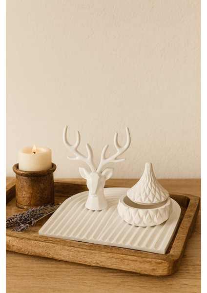 El Yapımı Geyik Figürlü Dekoratif Set – U Form Tepsi & Kapaklı Fonksiyonel Kutu (22X22 Cm)