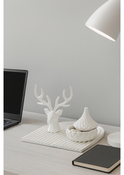 El Yapımı Geyik Figürlü Dekoratif Set – U Form Tepsi & Kapaklı Fonksiyonel Kutu (22X22 Cm)