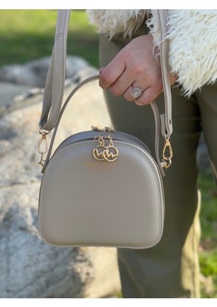 Nçs Bölmeli Ayarlanabilir Askılı Sade ve Şık Kutu Model Kadın Çapraz Omuz ve El Çantası Çantası