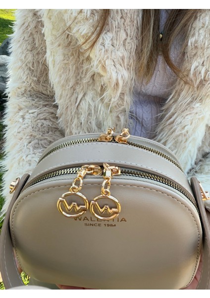 Nçs Bölmeli Ayarlanabilir Askılı Sade ve Şık Kutu Model Kadın Çapraz Omuz ve El Çantası Çantası