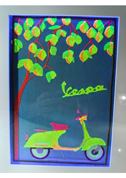 Vespa Tablo Uv LED Li Neon Nakış Işlemeli