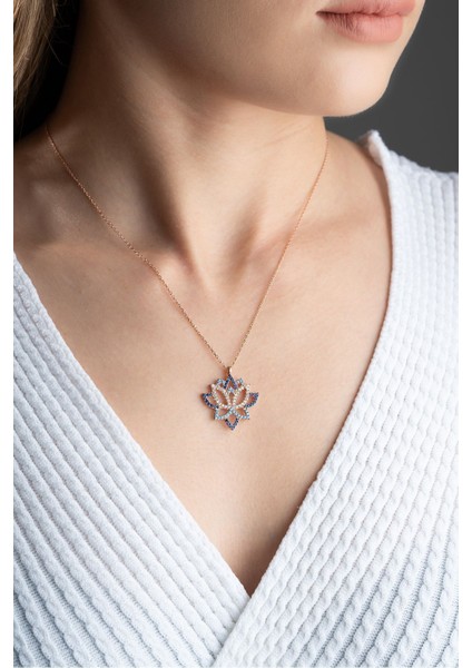 925 Ayar Gümüş Rose Lotus Çiçeği Kolye
