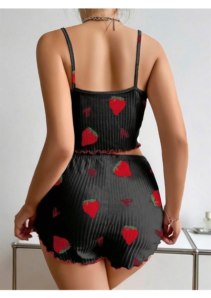 Pamuklu Siyah Üstüne Çilek Desen Fitilli Askılı Şortlu Pijama Takımı