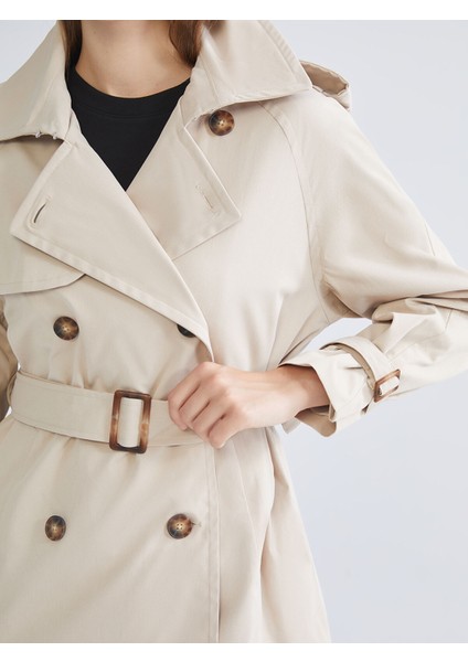 Yeni Sezon Gömlek Yaka Oversize Kadın Trençkot modelleri