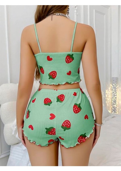 Pamuklu Yeşil Üstüne Çilek Desen Fitilli Askılı Şortlu Pijama Takımı