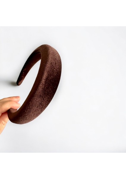 Kadife Kahverengi Renk Az Bombeli Saç Tacı