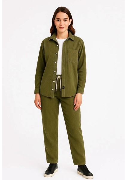 Mdb Kadife Oversize Takım – Gömlek ve Pantolon Ikili Et Füme Corduroy Şıklığı, Rahat ve Zarif Duruş Yumuşak Dokulu Kadife Kumaş, Düğmeli Gömlek Üst ve Astikli Pantolon Alt Parça ile Gün Boyu Konfor fiyatları