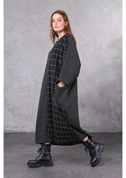 Çizgili Kare Desenli Oversize Cepli Elbise indirimleri