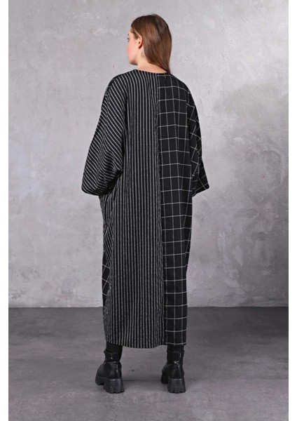 Çizgili Kare Desenli Oversize Cepli Elbise