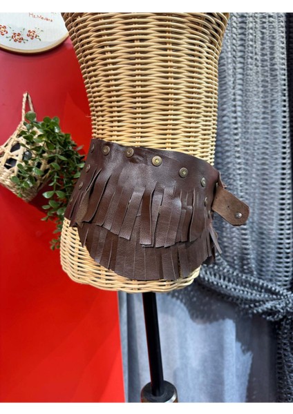 Püsküllü Kahverengi Deri Kemer – Bohem ve El Yapımı Aksesuar modelleri