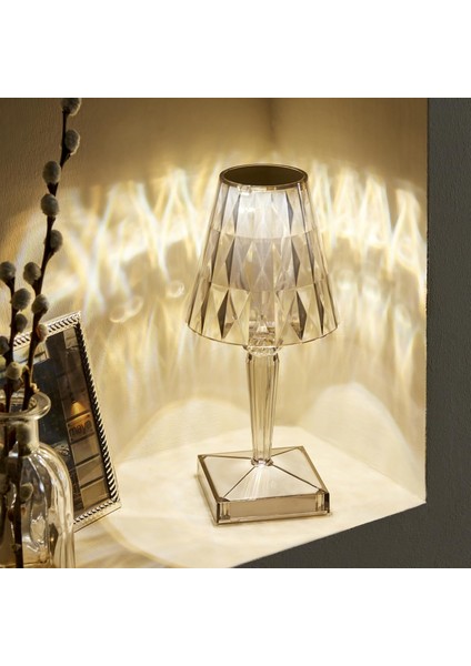 Lupin LED Masa Lambası