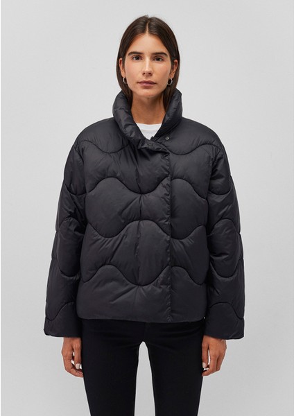 Dik Yaka Siyah Şişme Mont 1110440-900