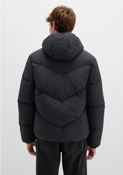 Kapüşonlu Siyah Şişme Mont 0110360-900