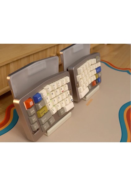 Masaüstü Qk Alice Duo Klavye Standı / Tutucusu - Setup Görünümünü Zenginleştiren Dikey Dekorasyon - Istediğiniz Renkte