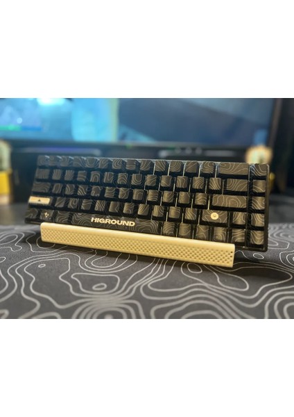 Masaüstü Klavye Standı / Tutucusu - Setup Görünümünü Zenginleştiren Dikey Dekorasyon - Istediğiniz Renkte