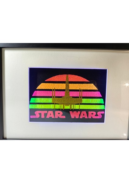 Star Wars 4 - Uv LED Li Neon Nakış Işlemeli 21X30 cm