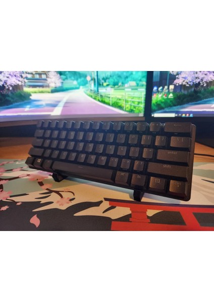 Masaüstü Klavye Standı / Tutucusu - Setup Görünümünü Zenginleştiren Dikey Dekorasyon - Istediğiniz Renkte